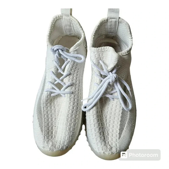 Womens Size 7 White Mesh Clear Sole Slip On Lace Up Athletic Shoes Taxi - Picture 1 of 9